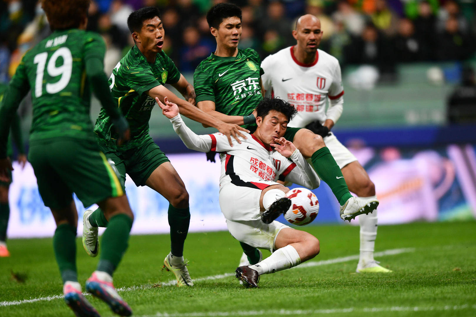 国安客场击败恒丰智诚，反超上港排名第二