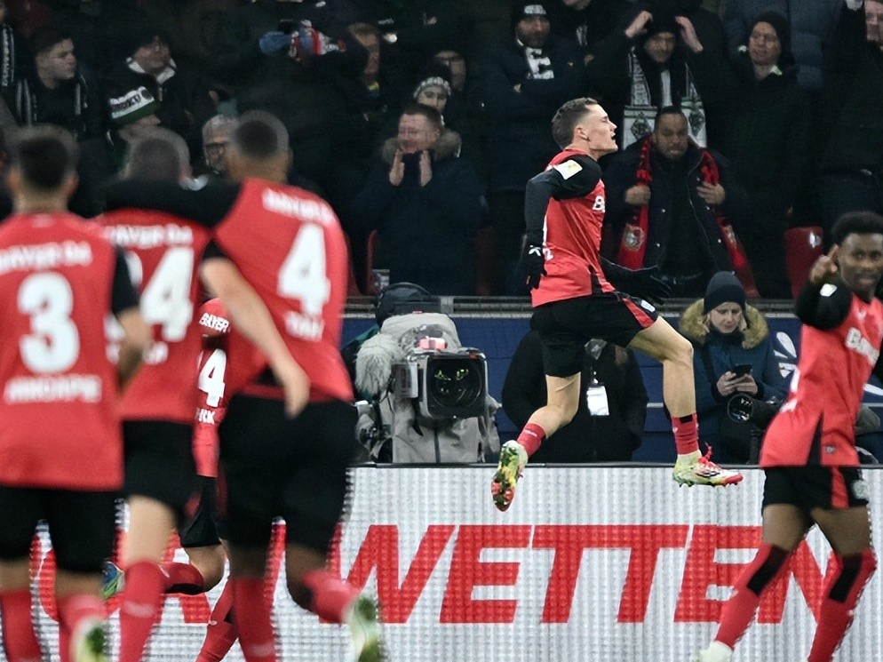 勒沃库森小将拼尽全力,帮助球队取胜 勒沃库森小将拼尽全力,帮助球队取胜