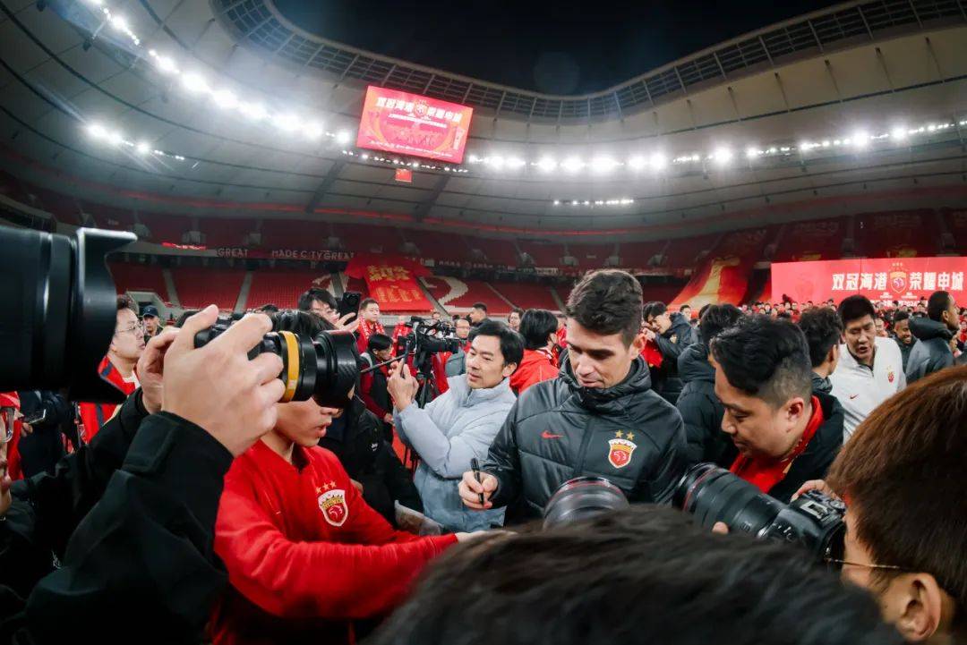 上海上港客场迎战,球队备战状态良好的简单介绍 上海上港客场迎战,球队备战状态良好的简单介绍