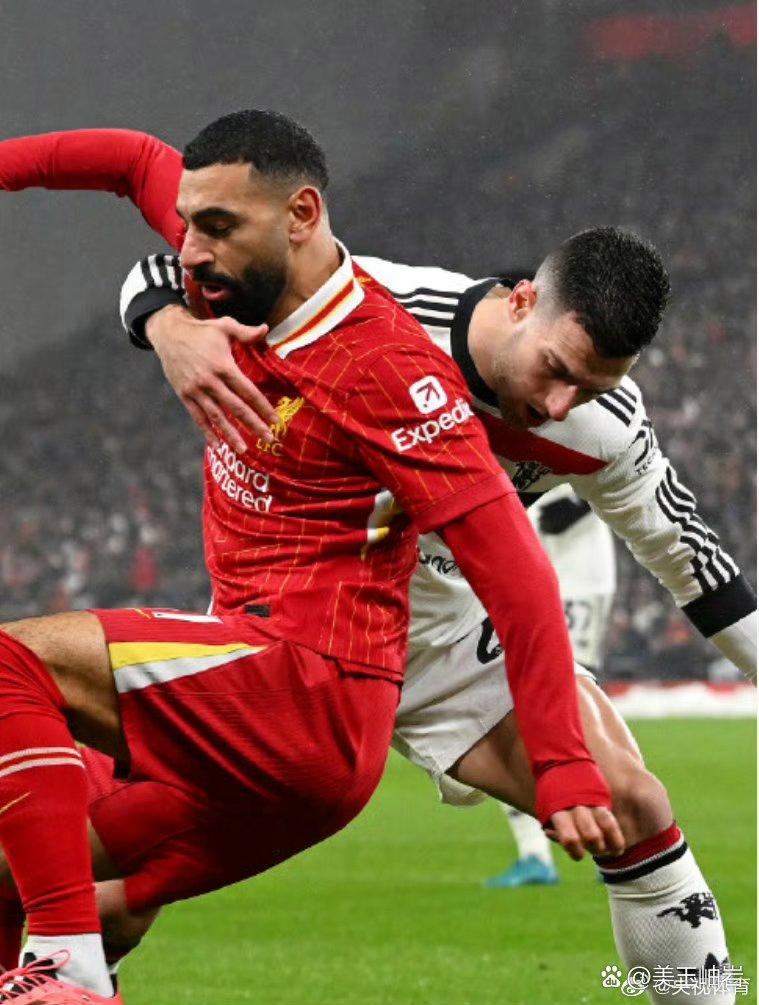 开云体育app-利物浦主场战胜曼联：红军主场全取三分