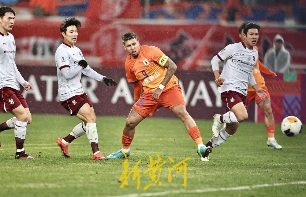 开云体育下载-超级外援在亚冠赛场上大放光彩！