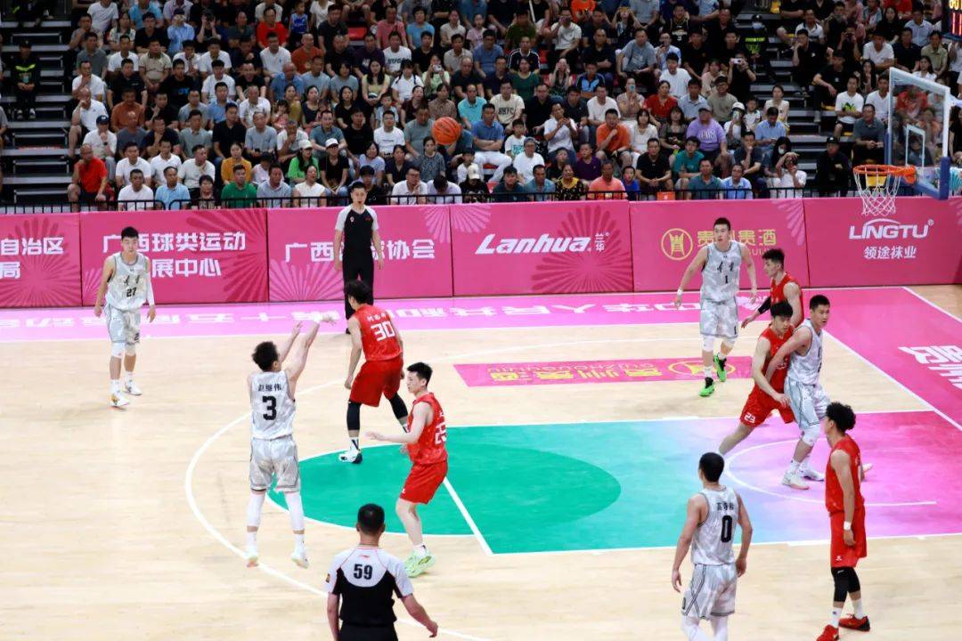 辽宁男篮连胜告终!被山东队终结 辽宁男篮连胜告终!被山东队终结