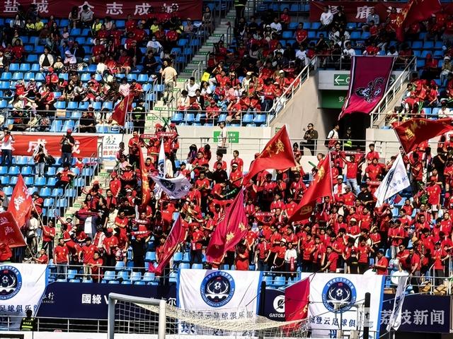 开云体育官网-关于亚洲俱乐部足球联赛冠军赛掀起球迷热情的信息