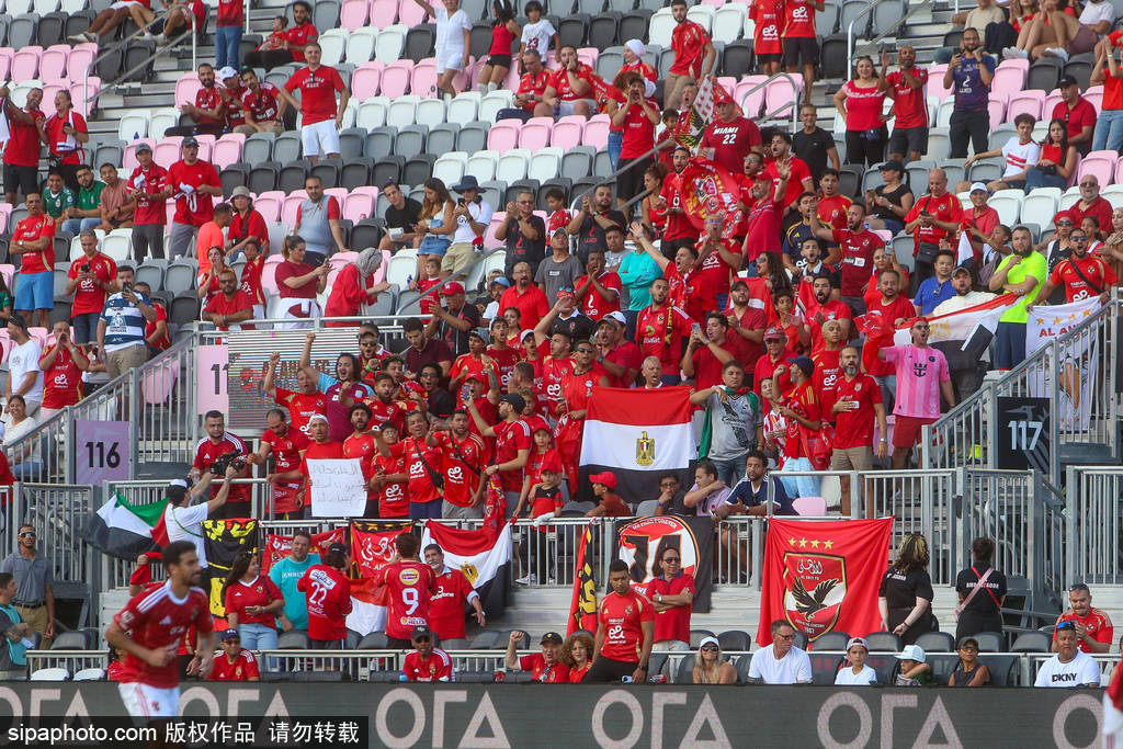 国际足球盛事吸引众多球迷前往现场观赛的简单介绍