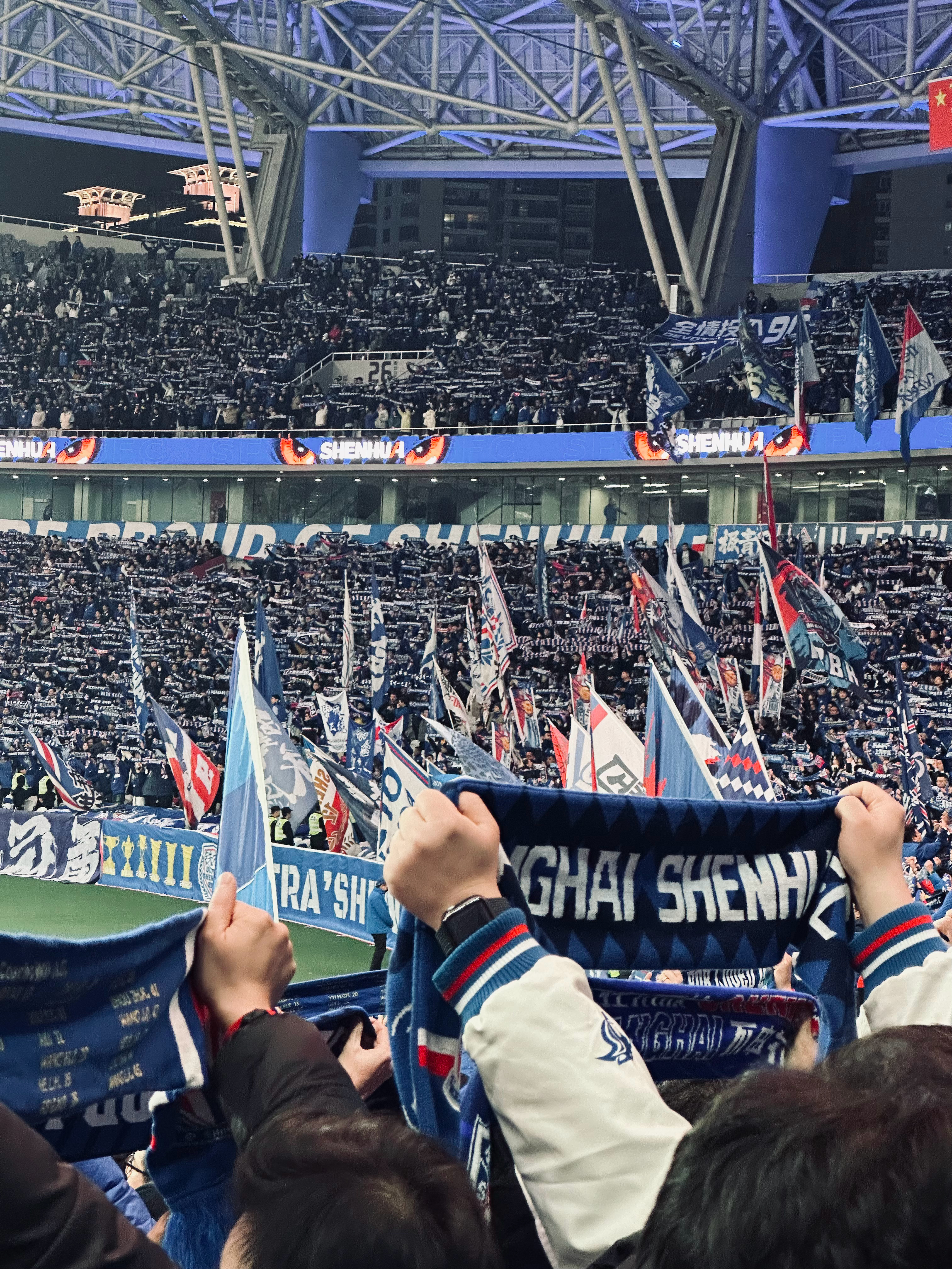 赛季揭幕战结束，球队表现获好评的简单介绍