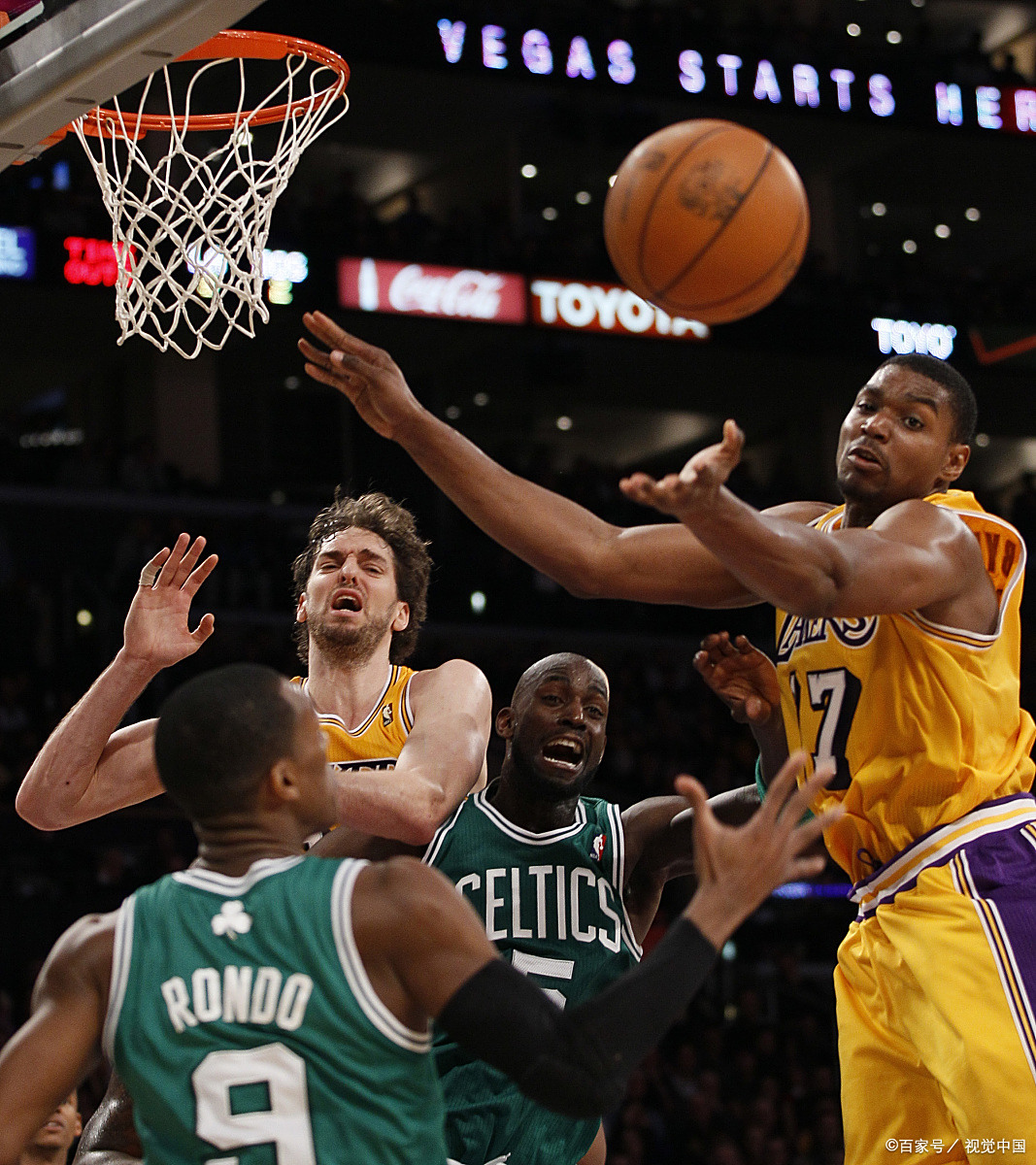 开云体育登录-雷霆不敌凯尔特人，维斯布鲁克砍下全队最高分