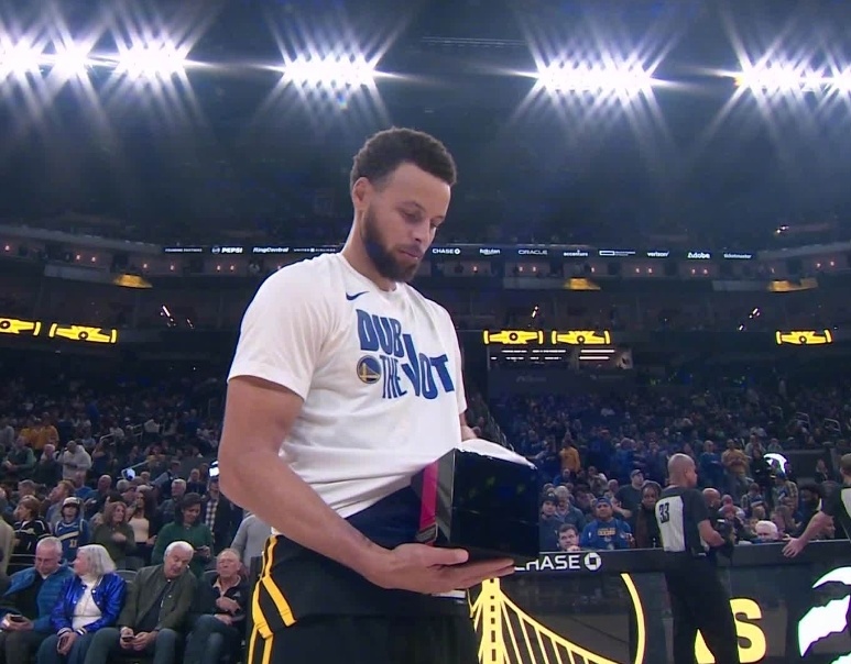 开云体育APP下载-包含火箭面临压力，难以逆转颓势的词条