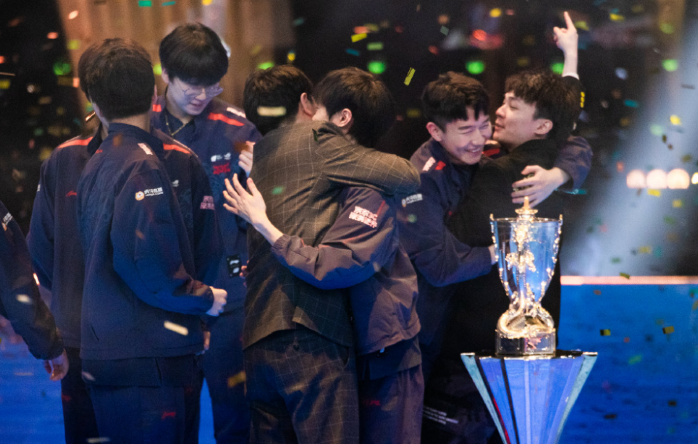 开云体育下载-JDG横扫DFM，Chovy拿下关键大龙四强赛2:1（柏林）