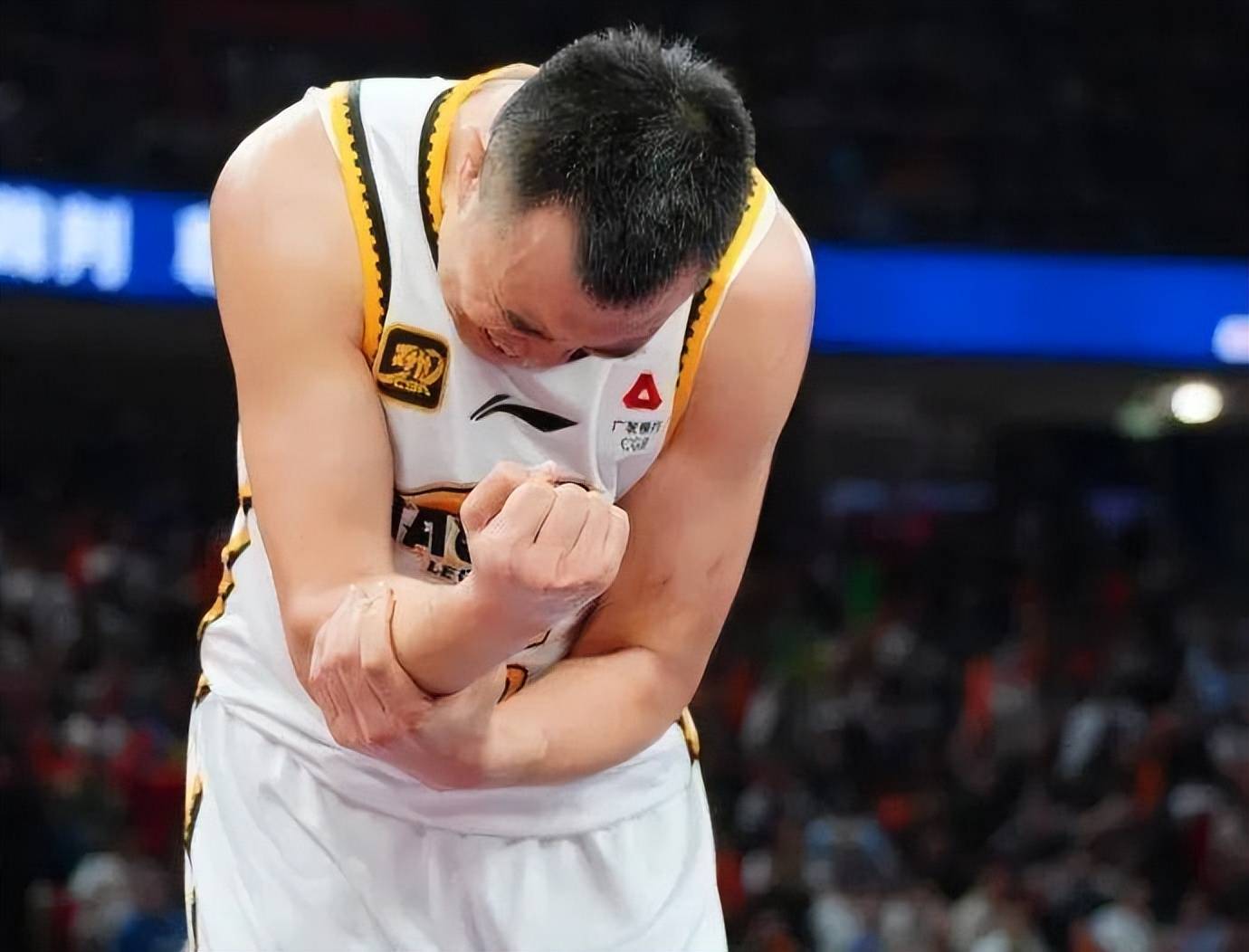 开云APP-辽宁男篮战胜强敌，继续领跑