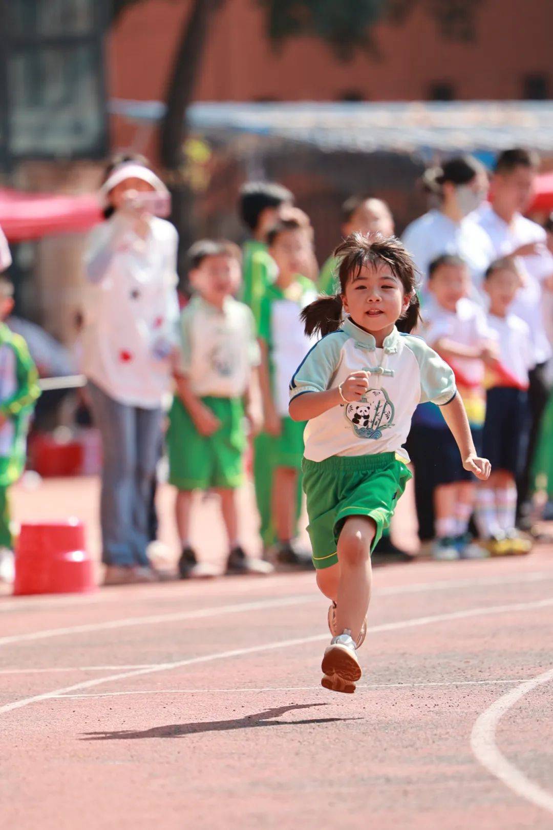 开云体育下载-运动员们在竞技场上尽情拼搏