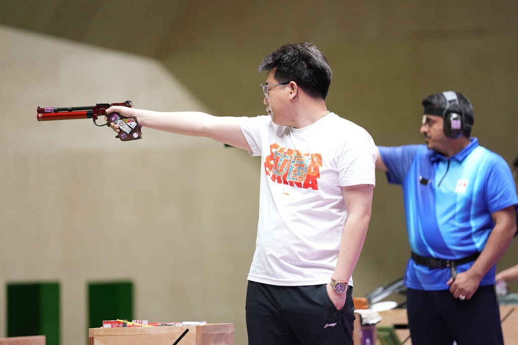 开云体育入口-南非运动员在射击比赛中获得奖牌