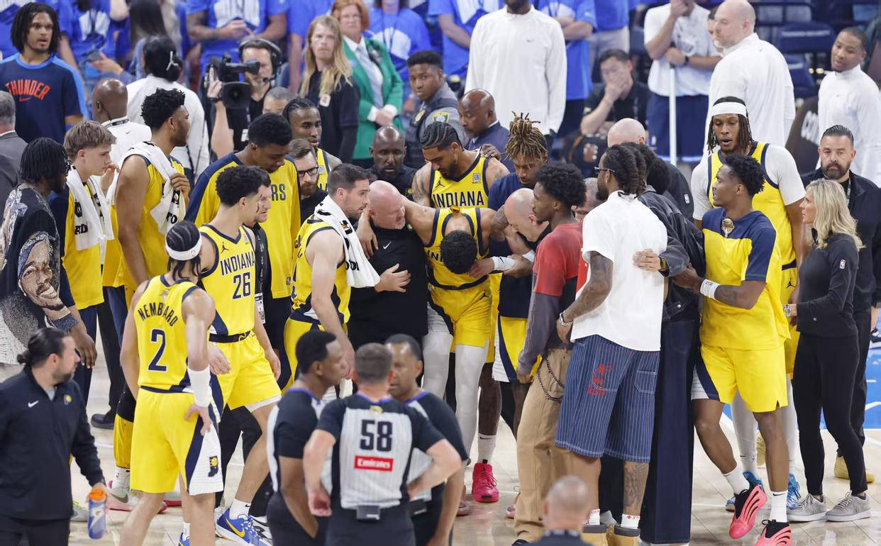 步行者客场惜败活塞,再遇失利 步行者客场惜败活塞,再遇失利