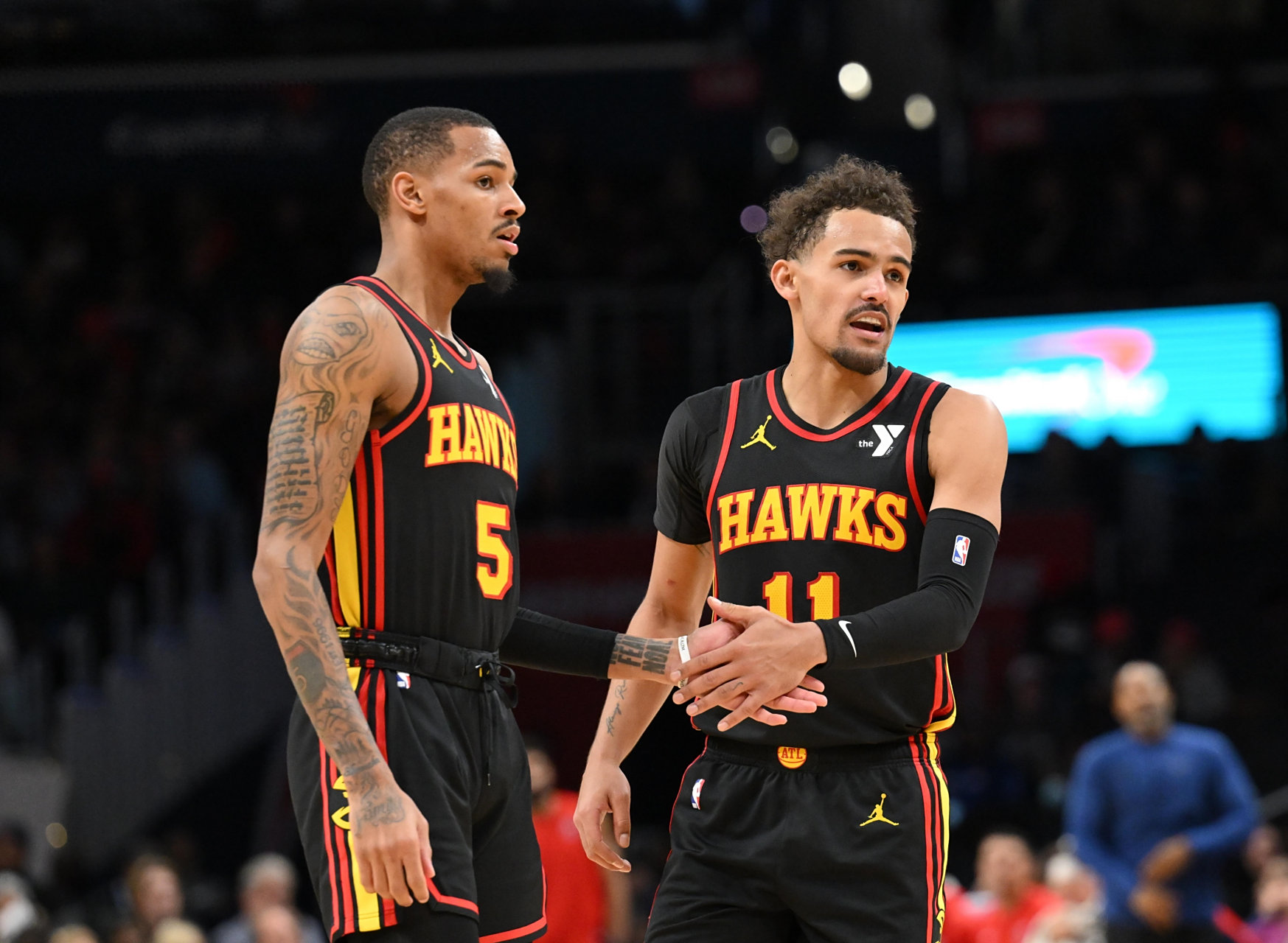 老鹰逆转奇才,年轻球队展现实力的简单介绍 老鹰逆转奇才,年轻球队展现实力的简单介绍