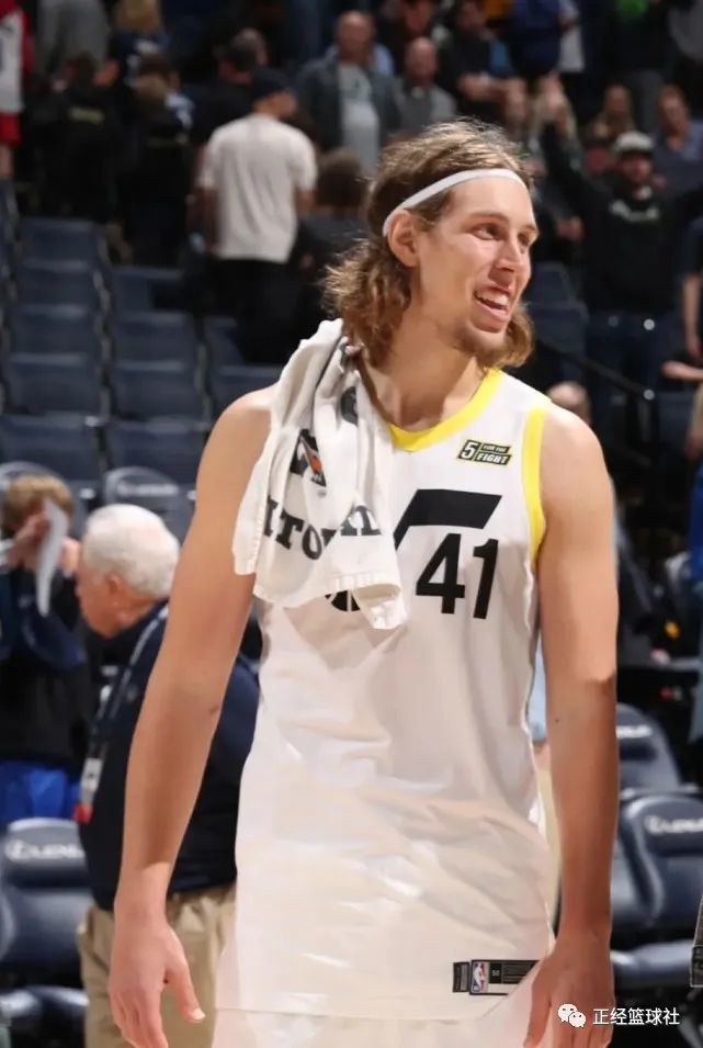 开云平台-季后赛抢七之夜，文班亚马个人能力完全展现