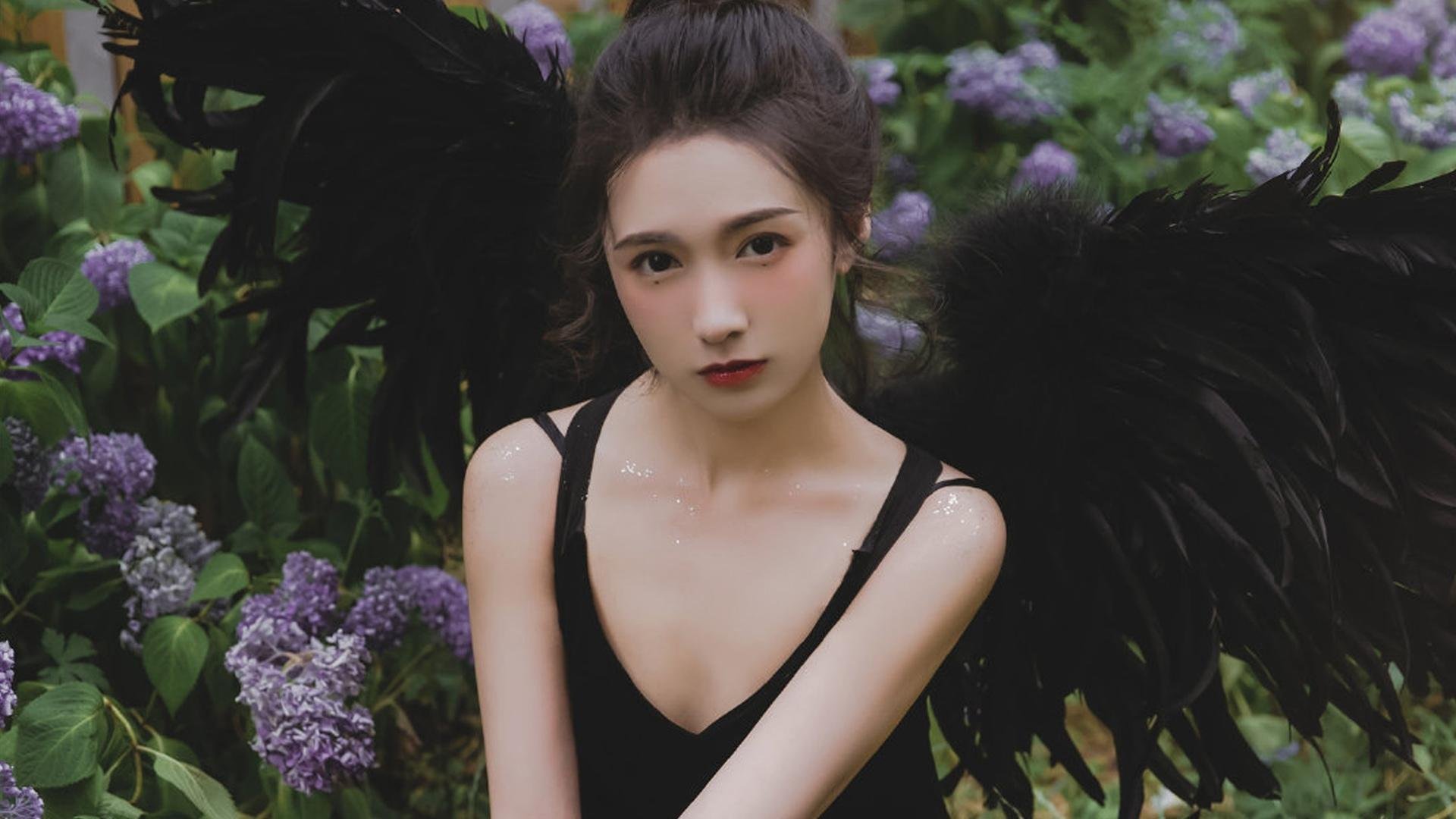 开云体育中国-北美铁骑踏碎北欧防线—阿方索·戴维斯领衔捷克式强硬碾压挪威